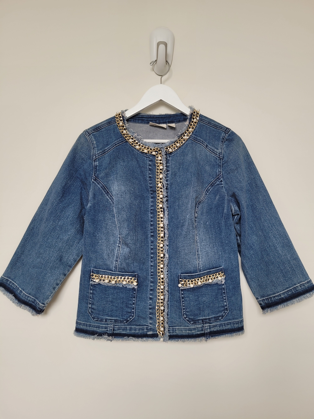 Chico’s Blue Denim Chain Pearl Jacket Women’s Size Medium 8